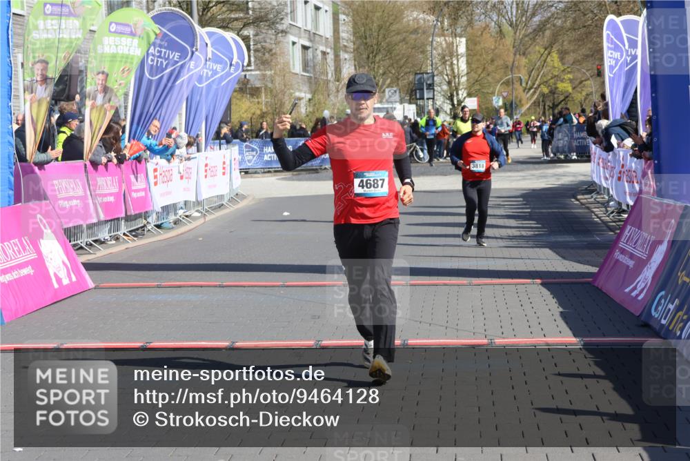 12.04.2026 - 45. Internationalen Wilhelmsburger Insellauf Strokosch-Dieckow http://msf.ph/oto/9464128 12.04.2026 10:55:07 Ziel 4687, 3818 meine-sportfotos.de