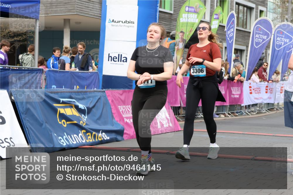 12.04.2026 - 45. Internationalen Wilhelmsburger Insellauf Strokosch-Dieckow http://msf.ph/oto/9464145 12.04.2026 13:15:19 Ziel 5156, 4111, 3306, 3328, 2772, 5348, 4837, 4838, 4669 meine-sportfotos.de