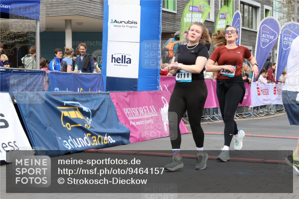 12.04.2026 - 45. Internationalen Wilhelmsburger Insellauf Strokosch-Dieckow http://msf.ph/oto/9464157 12.04.2026 13:15:19 Ziel 5156, 4111, 3306, 3328, 2772, 5348, 4837, 4838, 4669 meine-sportfotos.de