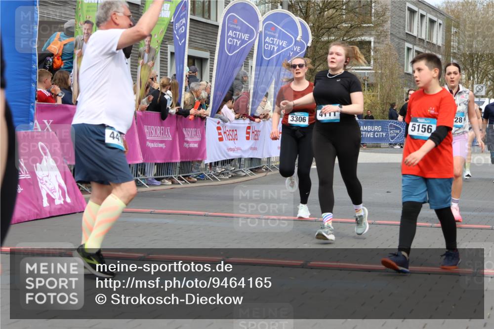 12.04.2026 - 45. Internationalen Wilhelmsburger Insellauf Strokosch-Dieckow http://msf.ph/oto/9464165 12.04.2026 13:15:17 Ziel 4418, 5156, 4111, 3306, 3328, 2772, 5348, 4837, 4838 meine-sportfotos.de