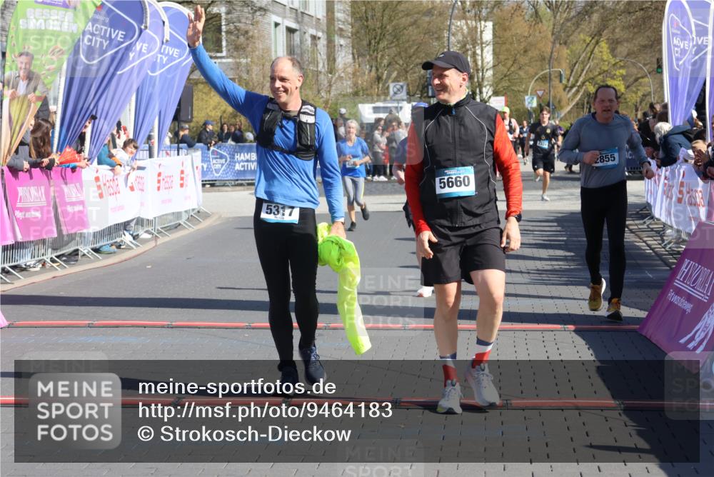 12.04.2026 - 45. Internationalen Wilhelmsburger Insellauf Strokosch-Dieckow http://msf.ph/oto/9464183 12.04.2026 10:55:22 Ziel 5660, 5317, 2821, 2855 meine-sportfotos.de