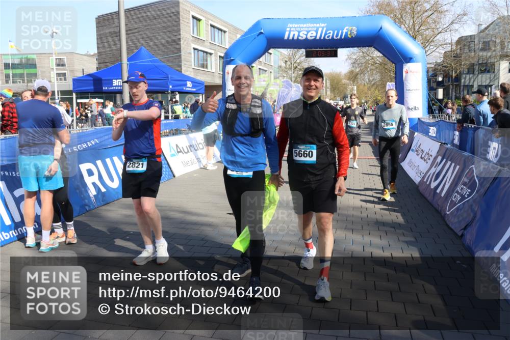 12.04.2026 - 45. Internationalen Wilhelmsburger Insellauf Strokosch-Dieckow http://msf.ph/oto/9464200 12.04.2026 10:55:30 Ziel 4585, 2324, 4636, 5006, 5333, 4056, 5334 meine-sportfotos.de