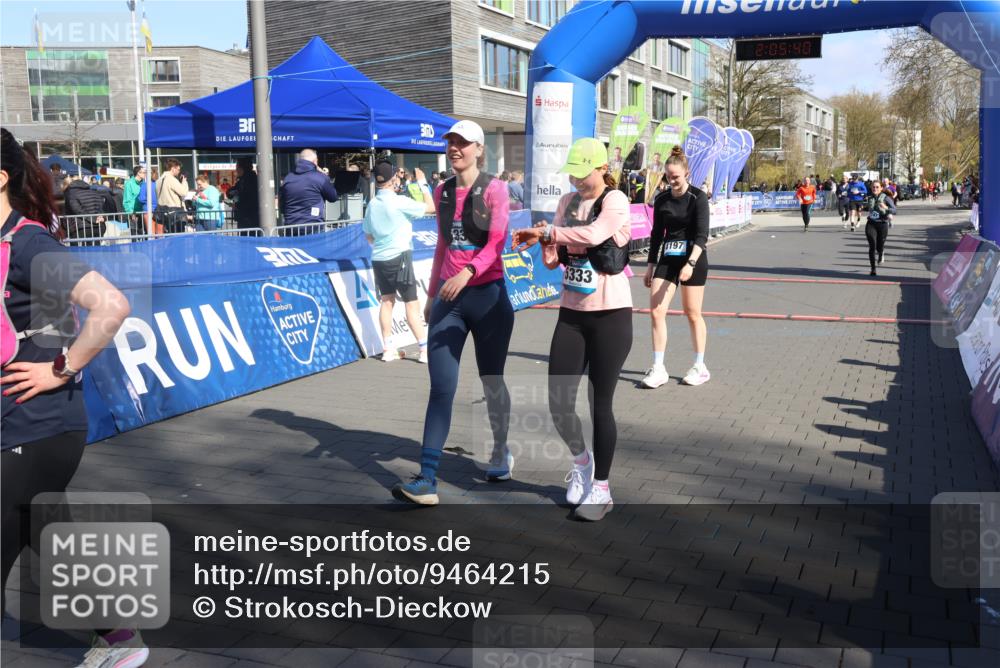 12.04.2026 - 45. Internationalen Wilhelmsburger Insellauf Strokosch-Dieckow http://msf.ph/oto/9464215 12.04.2026 10:55:39 Ziel 4197, 5747 meine-sportfotos.de
