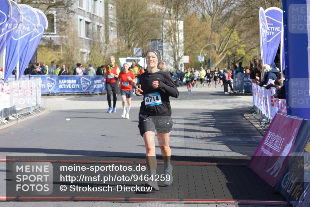 12.04.2026 - 45. Internationalen Wilhelmsburger Insellauf Strokosch-Dieckow http://msf.ph/oto/9464259 12.04.2026 10:55:59 Ziel 4714 meine-sportfotos.de