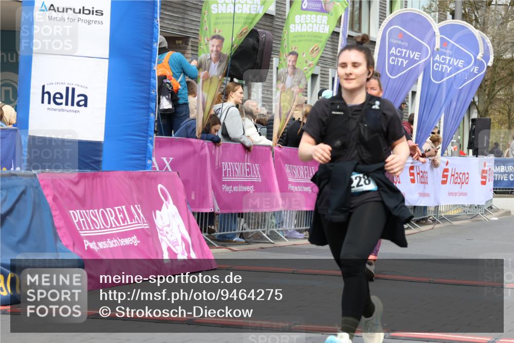 12.04.2026 - 45. Internationalen Wilhelmsburger Insellauf Strokosch-Dieckow http://msf.ph/oto/9464275 12.04.2026 13:14:49 Ziel 4228, 4573, 3360 meine-sportfotos.de