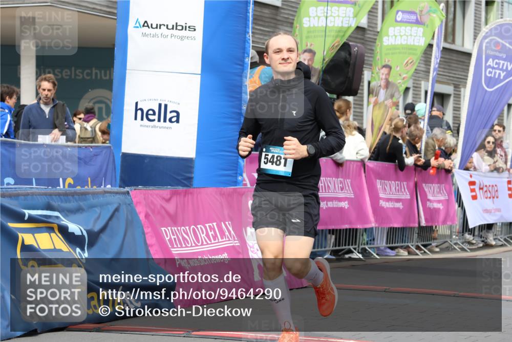 12.04.2026 - 45. Internationalen Wilhelmsburger Insellauf Strokosch-Dieckow http://msf.ph/oto/9464290 12.04.2026 13:14:46 Ziel 5418, 5481, 4228, 4573 meine-sportfotos.de