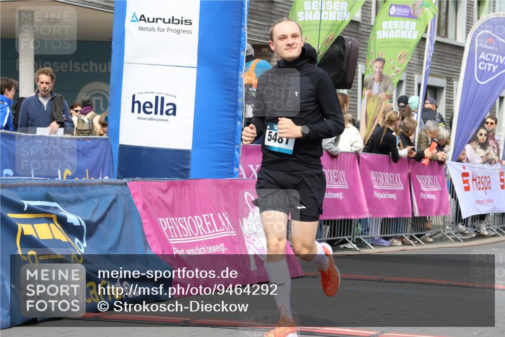 12.04.2026 - 45. Internationalen Wilhelmsburger Insellauf Strokosch-Dieckow http://msf.ph/oto/9464292 12.04.2026 13:14:46 Ziel 5418, 5481, 4228, 4573 meine-sportfotos.de