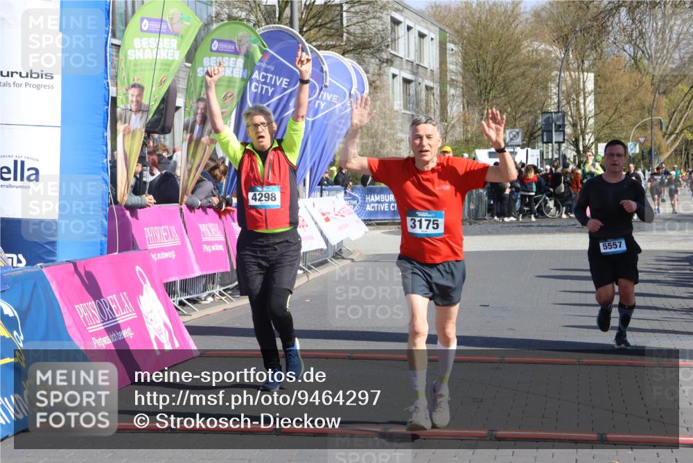 12.04.2026 - 45. Internationalen Wilhelmsburger Insellauf Strokosch-Dieckow http://msf.ph/oto/9464297 12.04.2026 10:56:06 Ziel 3175, 4298, 5557 meine-sportfotos.de