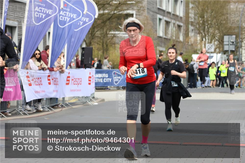 12.04.2026 - 45. Internationalen Wilhelmsburger Insellauf Strokosch-Dieckow http://msf.ph/oto/9464301 12.04.2026 13:14:45 Ziel 5418, 5481, 4228, 4573 meine-sportfotos.de