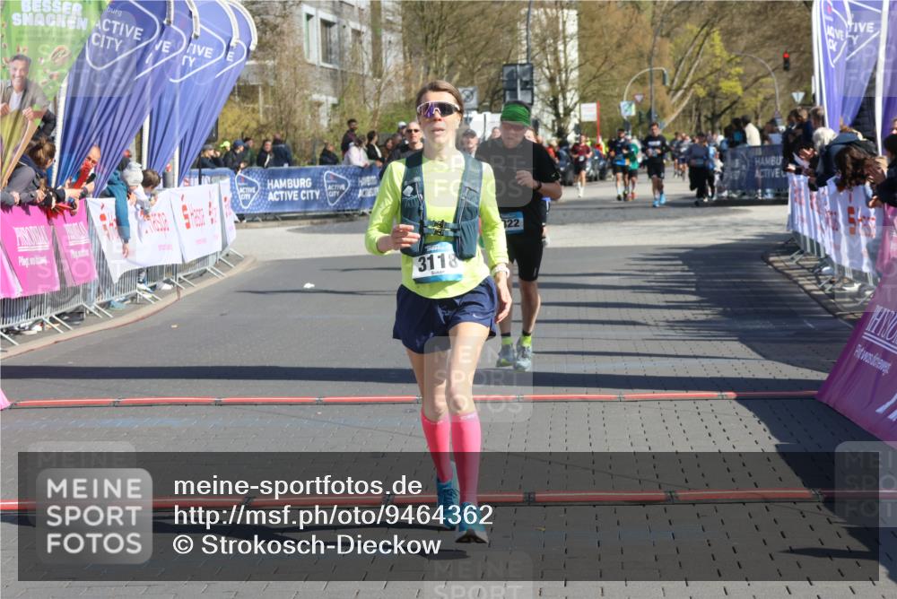 12.04.2026 - 45. Internationalen Wilhelmsburger Insellauf Strokosch-Dieckow http://msf.ph/oto/9464362 12.04.2026 10:56:16 Ziel 2349, 3118, 5822 meine-sportfotos.de