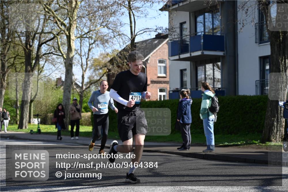 12.04.2026 - 45. Internationalen Wilhelmsburger Insellauf J. Mangold http://msf.ph/oto/9464384 12.04.2026 10:54:43 Ziel 4687, 3818, 4711, 2088, 5660, 5317, 2821, 2855, 4585, 2324, 4636, 5006, 5333, 4056, 5334, 4197, 4197, 5747, 5773, 5835, 5268, 4500 meine-sportfotos.de