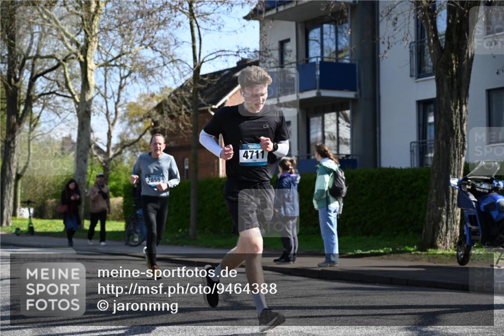 12.04.2026 - 45. Internationalen Wilhelmsburger Insellauf J. Mangold http://msf.ph/oto/9464388 12.04.2026 10:54:44 Ziel 4687, 3818, 4711, 2088, 5660, 5317, 2821, 2821, 2855, 4585, 2324, 4636, 5006, 5333, 4056, 5334, 4197, 5747, 5773, 5835, 5268, 4500 meine-sportfotos.de