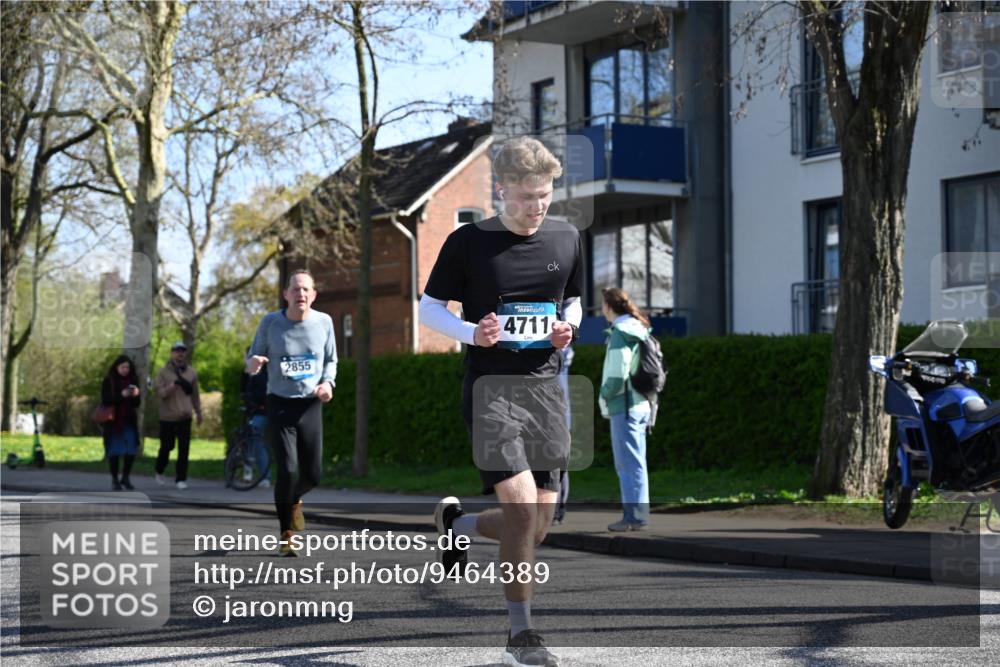 12.04.2026 - 45. Internationalen Wilhelmsburger Insellauf J. Mangold http://msf.ph/oto/9464389 12.04.2026 10:54:44 Ziel 4687, 3818, 4711, 2088, 5660, 5317, 2821, 2821, 2855, 4585, 2324, 4636, 5006, 5333, 4056, 5334, 4197, 5747, 5773, 5835, 5268, 4500 meine-sportfotos.de