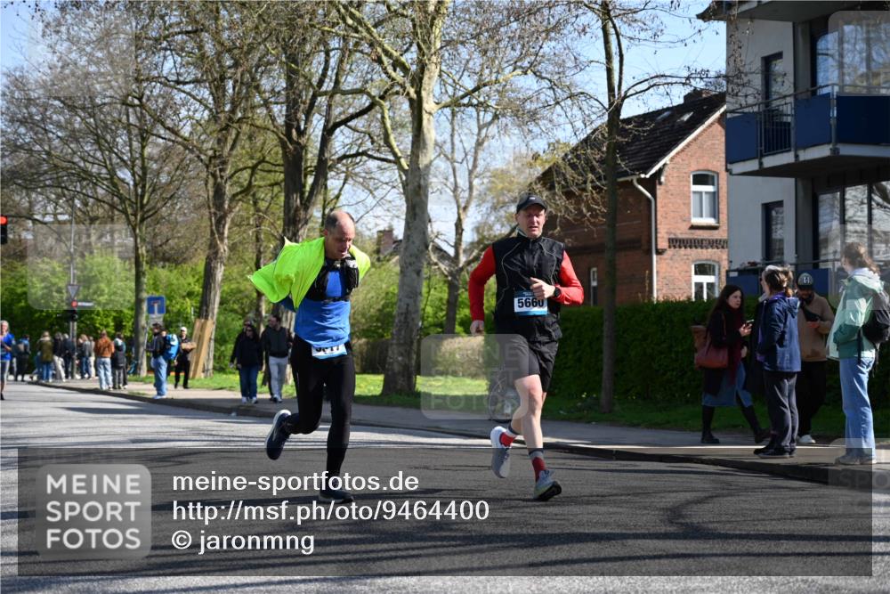 12.04.2026 - 45. Internationalen Wilhelmsburger Insellauf J. Mangold http://msf.ph/oto/9464400 12.04.2026 10:54:49 Ziel 4687, 3818, 4711, 2088, 5660, 5317, 2821, 2855, 4585, 2324, 2324, 4636, 5006, 5333, 4056, 5334, 4197, 5747, 5747, 5773, 5835, 5268, 4500 meine-sportfotos.de