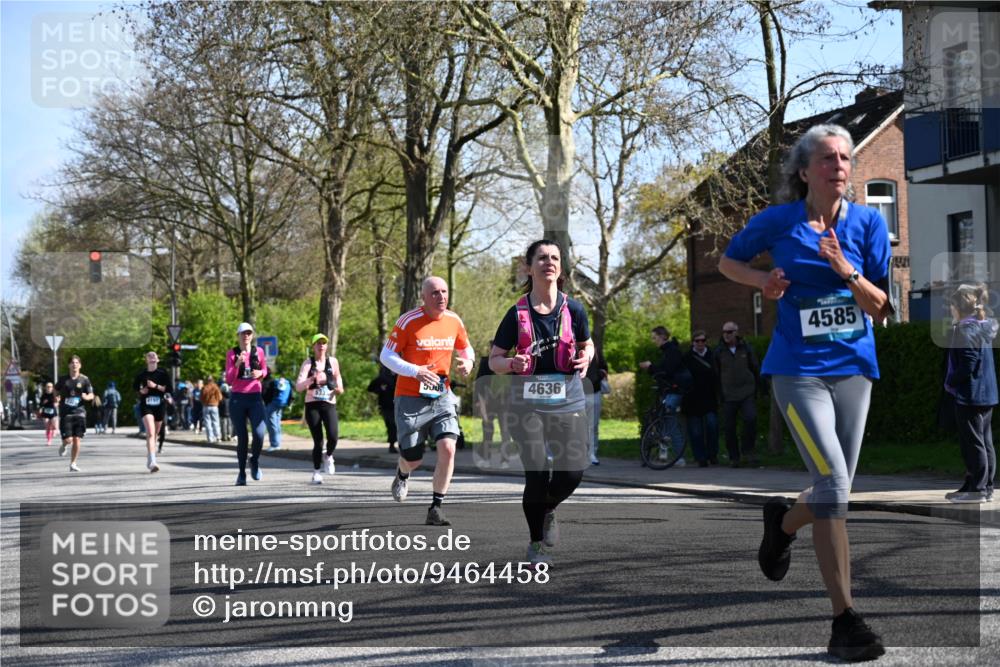 12.04.2026 - 45. Internationalen Wilhelmsburger Insellauf J. Mangold http://msf.ph/oto/9464458 12.04.2026 10:54:59 Ziel 2088, 5660, 5317, 2821, 2855, 4585, 2324, 4636, 5006, 5333, 4056, 5334, 4197, 5747, 5773, 5835, 5268, 4500, 4714 meine-sportfotos.de