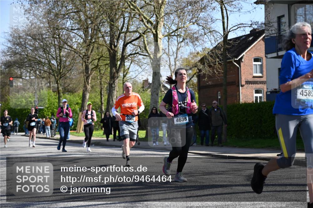 12.04.2026 - 45. Internationalen Wilhelmsburger Insellauf J. Mangold http://msf.ph/oto/9464464 12.04.2026 10:55:00 Ziel 2088, 5660, 5317, 2821, 2855, 4585, 2324, 4636, 5006, 5333, 4056, 5334, 4197, 5747, 5773, 5835, 5268, 4500, 4714 meine-sportfotos.de
