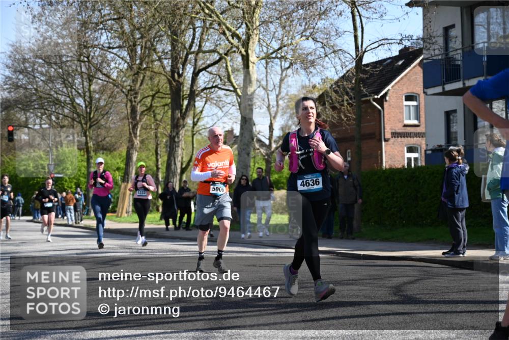 12.04.2026 - 45. Internationalen Wilhelmsburger Insellauf J. Mangold http://msf.ph/oto/9464467 12.04.2026 10:55:00 Ziel 2088, 5660, 5317, 2821, 2855, 4585, 2324, 4636, 5006, 5333, 4056, 5334, 4197, 5747, 5773, 5835, 5268, 4500, 4714 meine-sportfotos.de