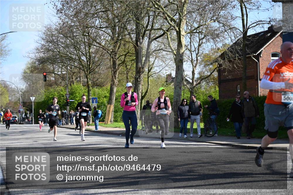 12.04.2026 - 45. Internationalen Wilhelmsburger Insellauf J. Mangold http://msf.ph/oto/9464479 12.04.2026 10:55:01 Ziel 5660, 5317, 2821, 2855, 4585, 2324, 4636, 5006, 5333, 4056, 5334, 4197, 5747, 5747, 5773, 5835, 5268, 4500, 4714, 3175 meine-sportfotos.de