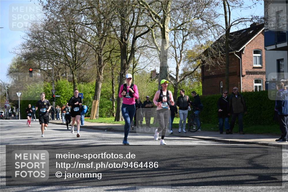12.04.2026 - 45. Internationalen Wilhelmsburger Insellauf J. Mangold http://msf.ph/oto/9464486 12.04.2026 10:55:02 Ziel 5660, 5317, 2821, 2855, 4585, 2324, 4636, 5006, 5333, 4056, 5334, 4197, 5747, 5773, 5835, 5268, 4500, 4714, 3175, 4298 meine-sportfotos.de