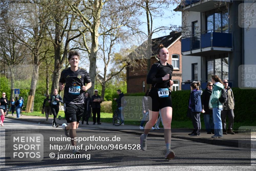 12.04.2026 - 45. Internationalen Wilhelmsburger Insellauf J. Mangold http://msf.ph/oto/9464528 12.04.2026 10:55:06 Ziel 2821, 2855, 4585, 2324, 4636, 5006, 5333, 4056, 5334, 4197, 5747, 5773, 5835, 5268, 4500, 5268, 4500, 4714, 3175, 4298, 5557 meine-sportfotos.de