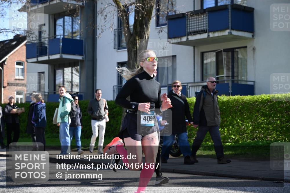 12.04.2026 - 45. Internationalen Wilhelmsburger Insellauf J. Mangold http://msf.ph/oto/9464567 12.04.2026 10:55:11 Ziel 4585, 2324, 4636, 5006, 5333, 4056, 5334, 4197, 5747, 5773, 5835, 5268, 4500, 4714, 3175, 4298, 5557, 2349, 3118 meine-sportfotos.de