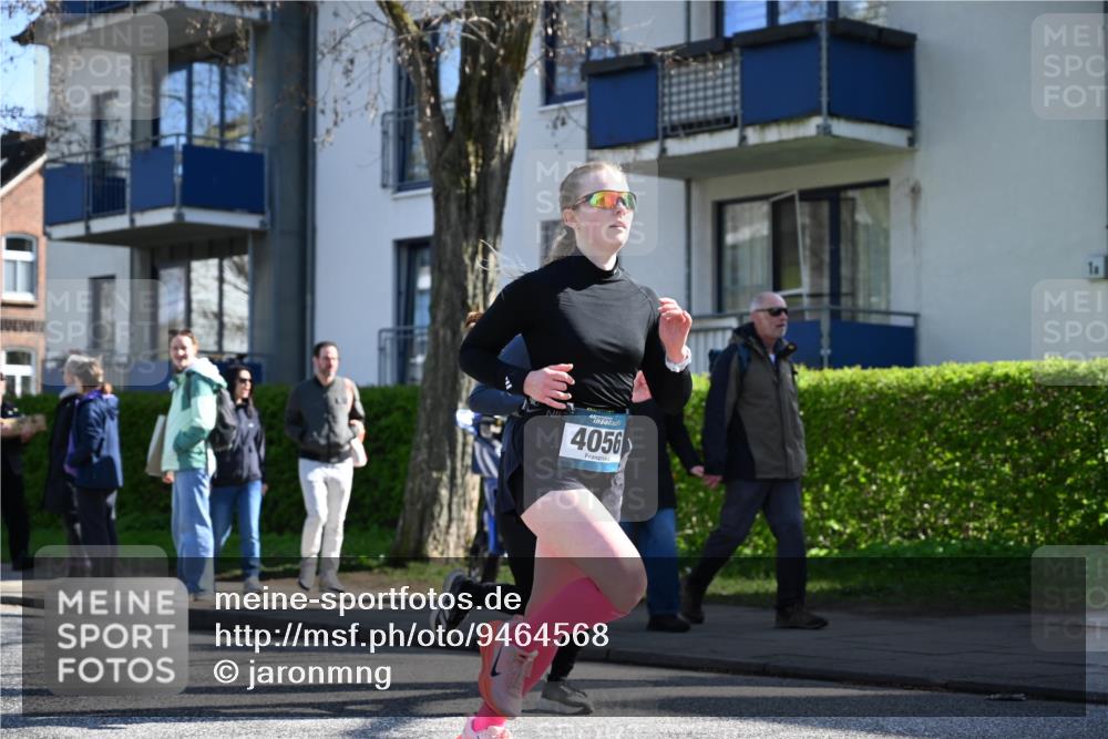 12.04.2026 - 45. Internationalen Wilhelmsburger Insellauf J. Mangold http://msf.ph/oto/9464568 12.04.2026 10:55:11 Ziel 4585, 2324, 4636, 5006, 5333, 4056, 5334, 4197, 5747, 5773, 5835, 5268, 4500, 4714, 3175, 4298, 5557, 2349, 3118 meine-sportfotos.de
