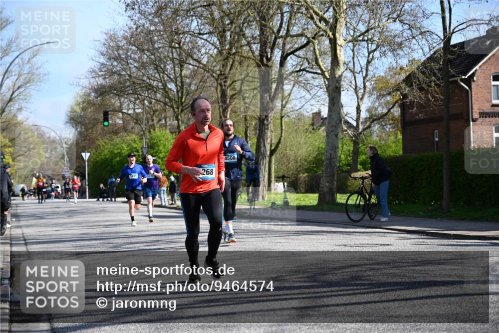 12.04.2026 - 45. Internationalen Wilhelmsburger Insellauf J. Mangold http://msf.ph/oto/9464574 12.04.2026 10:55:14 Ziel 2324, 4636, 5006, 5333, 4056, 5334, 4197, 5747, 5773, 5835, 5268, 4500, 4714, 3175, 4298, 4298, 5557, 2349, 3118, 5822 meine-sportfotos.de
