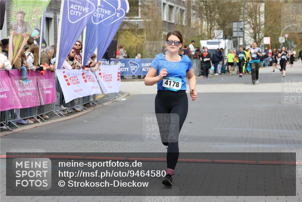 12.04.2026 - 45. Internationalen Wilhelmsburger Insellauf Strokosch-Dieckow http://msf.ph/oto/9464580 12.04.2026 13:14:09 Ziel 4783, 4178 meine-sportfotos.de