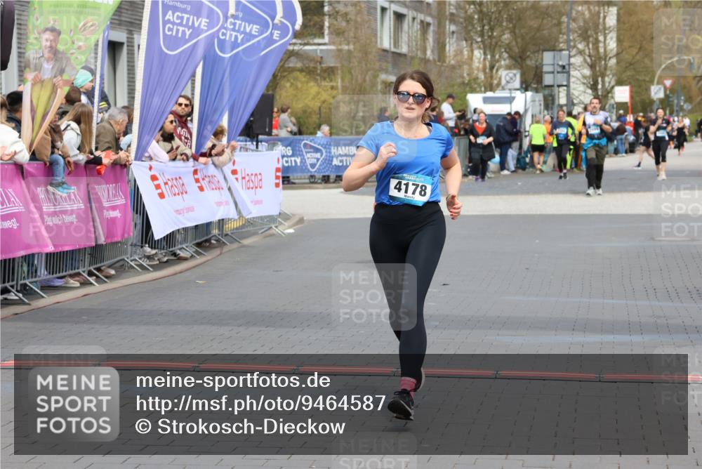 12.04.2026 - 45. Internationalen Wilhelmsburger Insellauf Strokosch-Dieckow http://msf.ph/oto/9464587 12.04.2026 13:14:09 Ziel 4783, 4178 meine-sportfotos.de