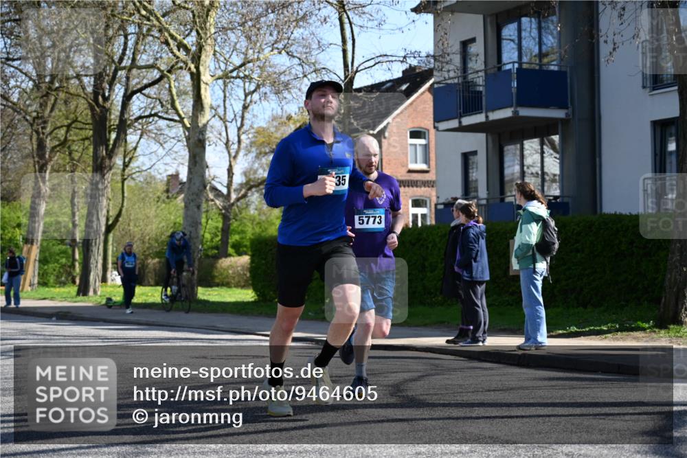 12.04.2026 - 45. Internationalen Wilhelmsburger Insellauf J. Mangold http://msf.ph/oto/9464605 12.04.2026 10:55:19 Ziel 4197, 5747, 5773, 5835, 5268, 4500, 4714, 4714, 3175, 4298, 5557, 2349, 3118, 5822, 3488, 2797, 2796 meine-sportfotos.de