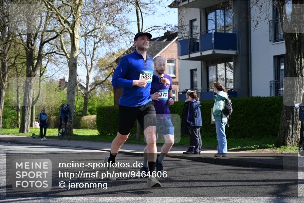 12.04.2026 - 45. Internationalen Wilhelmsburger Insellauf J. Mangold http://msf.ph/oto/9464606 12.04.2026 10:55:19 Ziel 4197, 5747, 5773, 5835, 5268, 4500, 4714, 4714, 3175, 4298, 5557, 2349, 3118, 5822, 3488, 2797, 2796 meine-sportfotos.de