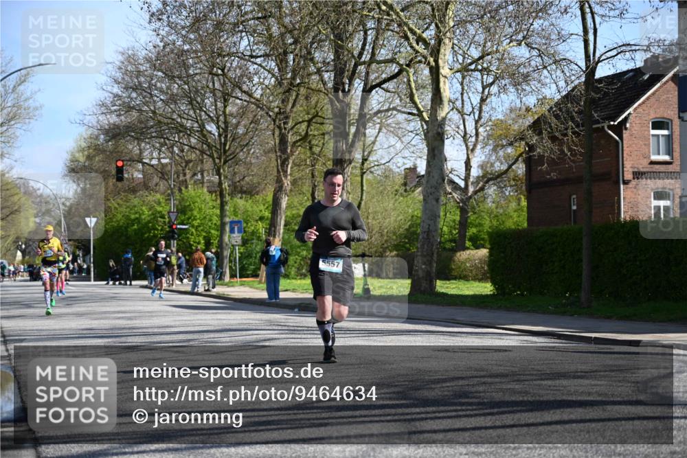 12.04.2026 - 45. Internationalen Wilhelmsburger Insellauf J. Mangold http://msf.ph/oto/9464634 12.04.2026 10:55:35 Ziel 4714, 3175, 4298, 5557, 2349, 3118, 3118, 5822, 3488, 2797, 2796, 2921, 2808, 3916, 4494, 5047, 4070, 5771, 4549 meine-sportfotos.de