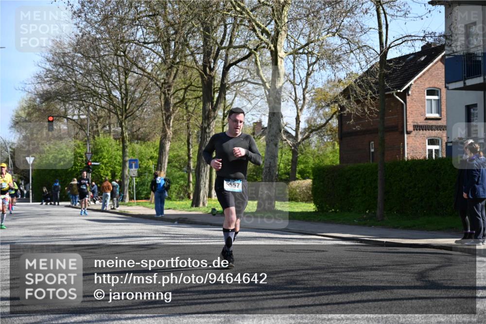 12.04.2026 - 45. Internationalen Wilhelmsburger Insellauf J. Mangold http://msf.ph/oto/9464642 12.04.2026 10:55:35 Ziel 4714, 3175, 4298, 5557, 2349, 3118, 3118, 5822, 3488, 2797, 2796, 2921, 2808, 3916, 4494, 5047, 4070, 5771, 4549 meine-sportfotos.de