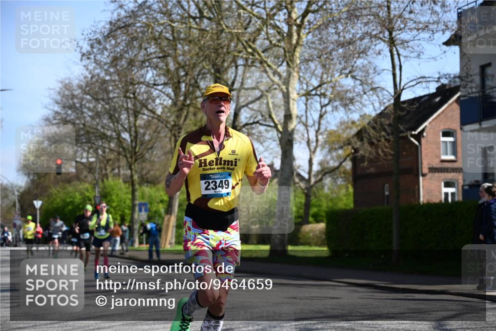 12.04.2026 - 45. Internationalen Wilhelmsburger Insellauf J. Mangold http://msf.ph/oto/9464659 12.04.2026 10:55:43 Ziel 4714, 3175, 4298, 5557, 2349, 3118, 5822, 3488, 2797, 2796, 2921, 2808, 3916, 4494, 5047, 4070, 5771, 4549, 4717, 2055 meine-sportfotos.de