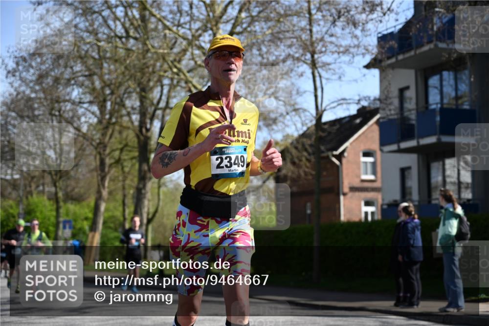 12.04.2026 - 45. Internationalen Wilhelmsburger Insellauf J. Mangold http://msf.ph/oto/9464667 12.04.2026 10:55:43 Ziel 4714, 3175, 4298, 5557, 2349, 3118, 5822, 3488, 2797, 2796, 2921, 2808, 3916, 4494, 5047, 4070, 5771, 4549, 4717, 2055 meine-sportfotos.de