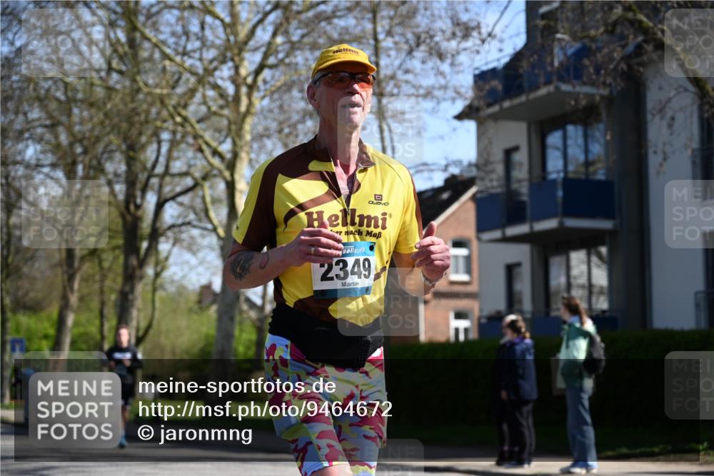 12.04.2026 - 45. Internationalen Wilhelmsburger Insellauf J. Mangold http://msf.ph/oto/9464672 12.04.2026 10:55:43 Ziel 4714, 3175, 4298, 5557, 2349, 3118, 5822, 3488, 2797, 2796, 2921, 2808, 3916, 4494, 5047, 4070, 5771, 4549, 4717, 2055 meine-sportfotos.de