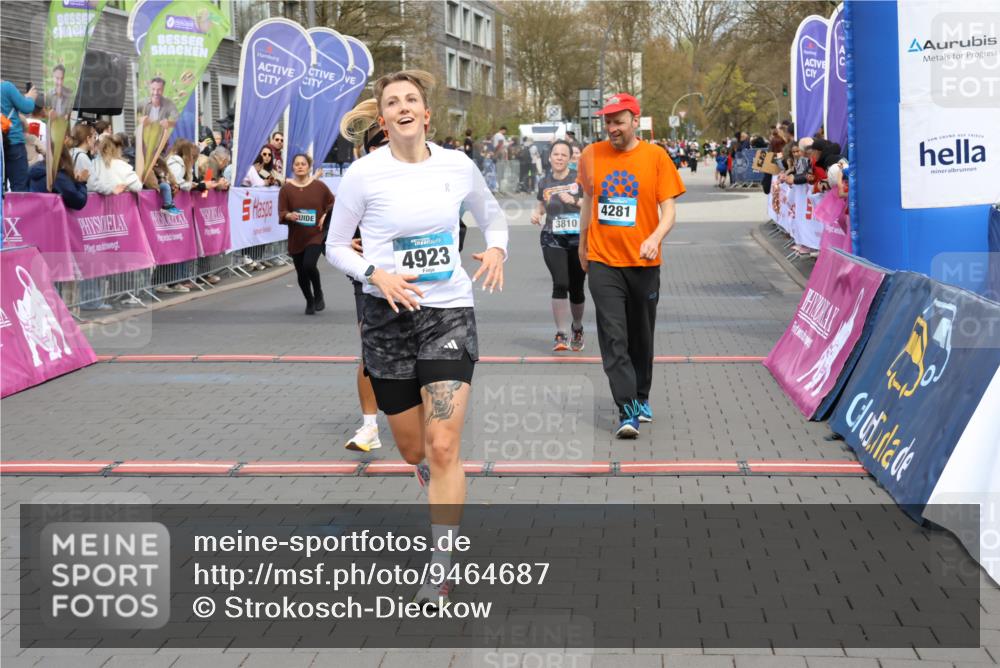 12.04.2026 - 45. Internationalen Wilhelmsburger Insellauf Strokosch-Dieckow http://msf.ph/oto/9464687 12.04.2026 13:13:59 Ziel 2080, 5819, 2064, 4923, 4281, 3984, 3810, 3268, 2062 meine-sportfotos.de