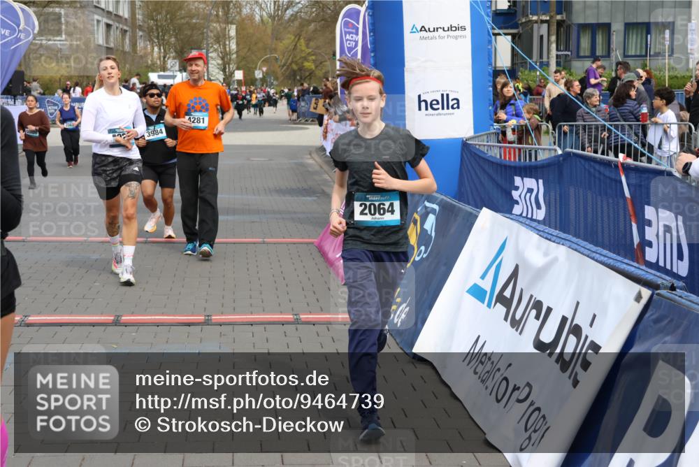 12.04.2026 - 45. Internationalen Wilhelmsburger Insellauf Strokosch-Dieckow http://msf.ph/oto/9464739 12.04.2026 13:13:57 Ziel 2080, 5819, 2064, 4923, 4281, 3984, 3810 meine-sportfotos.de