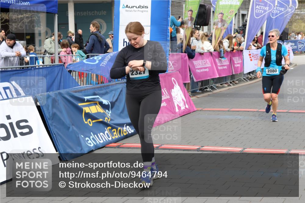 12.04.2026 - 45. Internationalen Wilhelmsburger Insellauf Strokosch-Dieckow http://msf.ph/oto/9464794 12.04.2026 13:13:55 Ziel 2080, 5819, 2064, 4923, 4281, 3984, 3810 meine-sportfotos.de