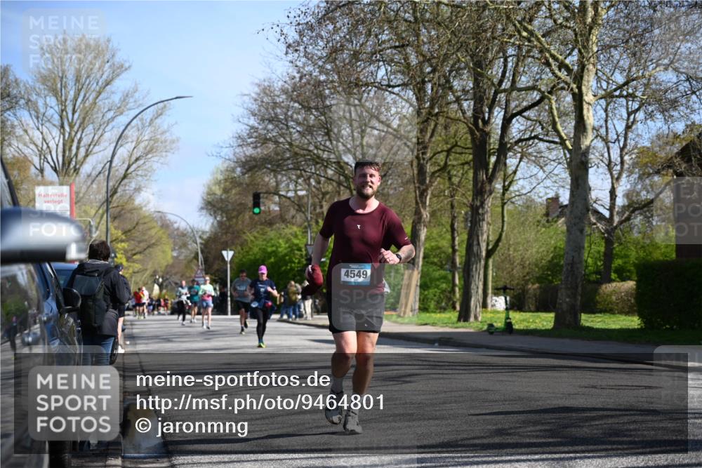 12.04.2026 - 45. Internationalen Wilhelmsburger Insellauf J. Mangold http://msf.ph/oto/9464801 12.04.2026 10:56:07 Ziel 2797, 2796, 2921, 2808, 3916, 4494, 5047, 4070, 5771, 4549, 4717, 2055, 5512, 2220, 4158, 2133, 2754, 4155, 2795, 3917, 3917, 5319, 5352, 2915, 3224, 4654, 3059, 3187 meine-sportfotos.de