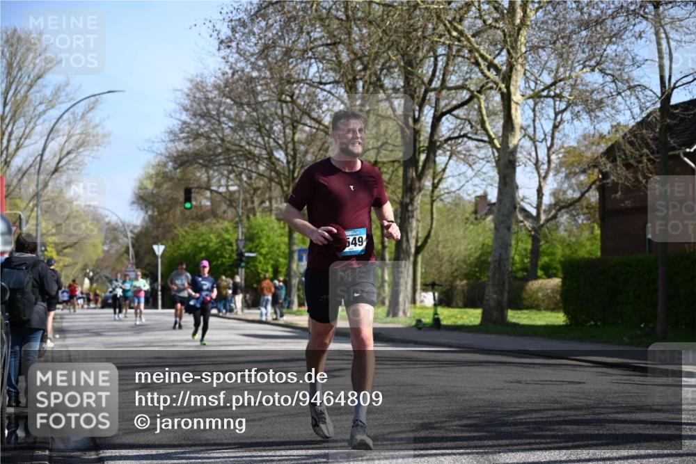 12.04.2026 - 45. Internationalen Wilhelmsburger Insellauf J. Mangold http://msf.ph/oto/9464809 12.04.2026 10:56:08 Ziel 2921, 2808, 3916, 4494, 5047, 4070, 5771, 4549, 4717, 2055, 5512, 2220, 5512, 2220, 4158, 2133, 2754, 4155, 2795, 3917, 5319, 5352, 5319, 5352, 2915, 3224, 4654, 3059, 3187, 4448 meine-sportfotos.de