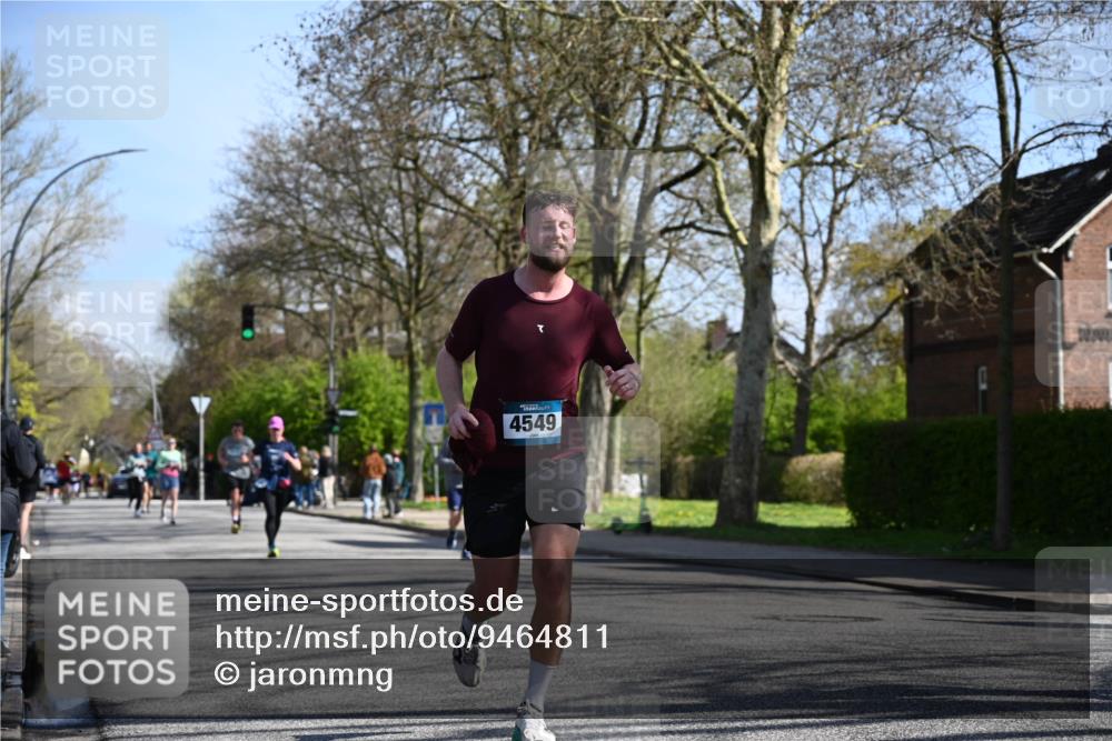 12.04.2026 - 45. Internationalen Wilhelmsburger Insellauf J. Mangold http://msf.ph/oto/9464811 12.04.2026 10:56:08 Ziel 2921, 2808, 3916, 4494, 5047, 4070, 5771, 4549, 4717, 2055, 5512, 2220, 5512, 2220, 4158, 2133, 2754, 4155, 2795, 3917, 5319, 5352, 5319, 5352, 2915, 3224, 4654, 3059, 3187, 4448 meine-sportfotos.de