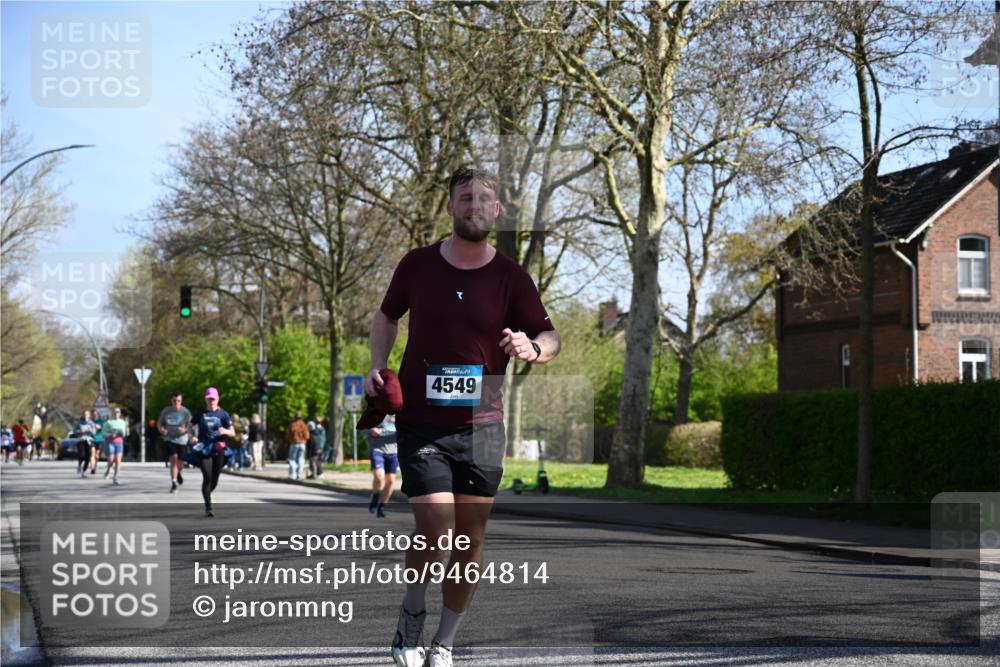 12.04.2026 - 45. Internationalen Wilhelmsburger Insellauf J. Mangold http://msf.ph/oto/9464814 12.04.2026 10:56:08 Ziel 2921, 2808, 3916, 4494, 5047, 4070, 5771, 4549, 4717, 2055, 5512, 2220, 5512, 2220, 4158, 2133, 2754, 4155, 2795, 3917, 5319, 5352, 5319, 5352, 2915, 3224, 4654, 3059, 3187, 4448 meine-sportfotos.de