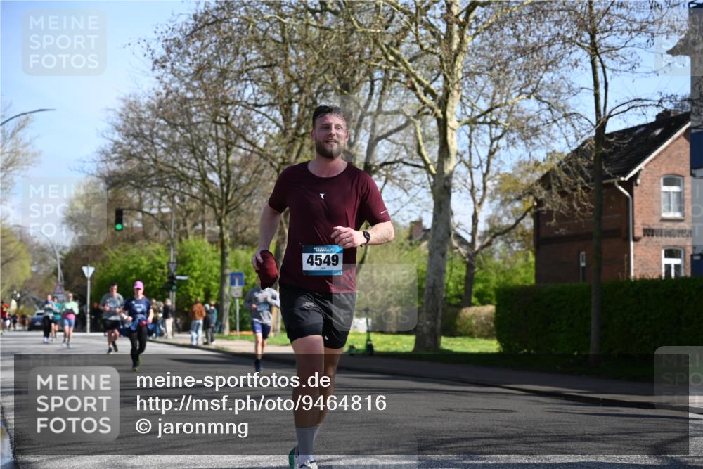 12.04.2026 - 45. Internationalen Wilhelmsburger Insellauf J. Mangold http://msf.ph/oto/9464816 12.04.2026 10:56:08 Ziel 2921, 2808, 3916, 4494, 5047, 4070, 5771, 4549, 4717, 2055, 5512, 2220, 5512, 2220, 4158, 2133, 2754, 4155, 2795, 3917, 5319, 5352, 5319, 5352, 2915, 3224, 4654, 3059, 3187, 4448 meine-sportfotos.de