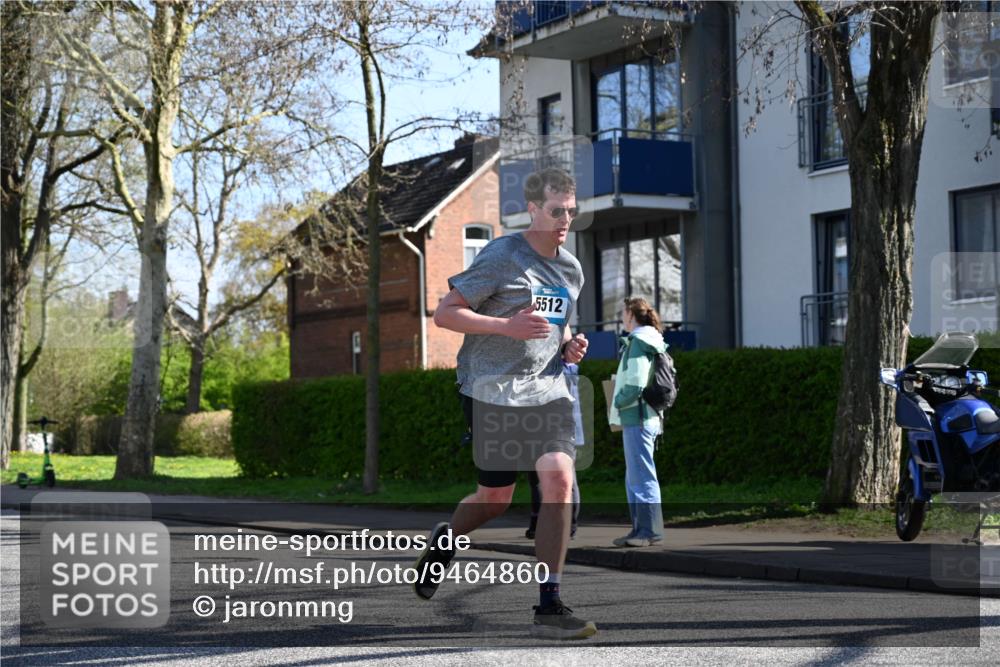 12.04.2026 - 45. Internationalen Wilhelmsburger Insellauf J. Mangold http://msf.ph/oto/9464860 12.04.2026 10:56:17 Ziel 4494, 5047, 4070, 5771, 4549, 4717, 2055, 5512, 2220, 4158, 2133, 2754, 4155, 2795, 3917, 5319, 5352, 2915, 3224, 4654, 3059, 3187, 4448, 2912, 2913 meine-sportfotos.de