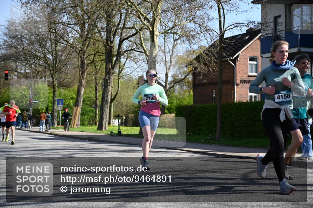 12.04.2026 - 45. Internationalen Wilhelmsburger Insellauf J. Mangold http://msf.ph/oto/9464891 12.04.2026 10:56:22 Ziel 5771, 4549, 4717, 2055, 5512, 2220, 4158, 2133, 2754, 4155, 2795, 3917, 5319, 5352, 2915, 3224, 4654, 3059, 3187, 4448, 2912, 2913, 4927, 2791, 2067, 4321, 2744, 5508 meine-sportfotos.de