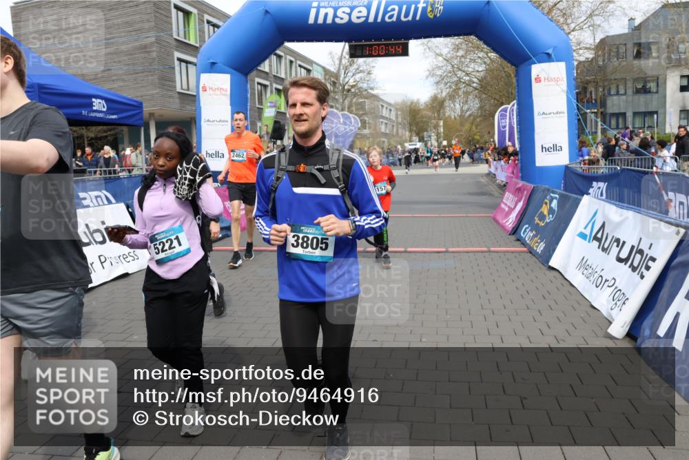 12.04.2026 - 45. Internationalen Wilhelmsburger Insellauf Strokosch-Dieckow http://msf.ph/oto/9464916 12.04.2026 13:13:44 Ziel 3935, 3805, 5158, 5157, 2462, 4533, 5693 meine-sportfotos.de