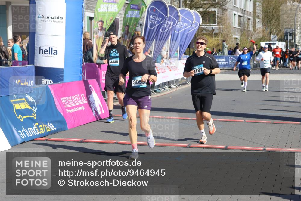 12.04.2026 - 45. Internationalen Wilhelmsburger Insellauf Strokosch-Dieckow http://msf.ph/oto/9464945 12.04.2026 10:57:12 Ziel 3059, 3187, 4448 meine-sportfotos.de