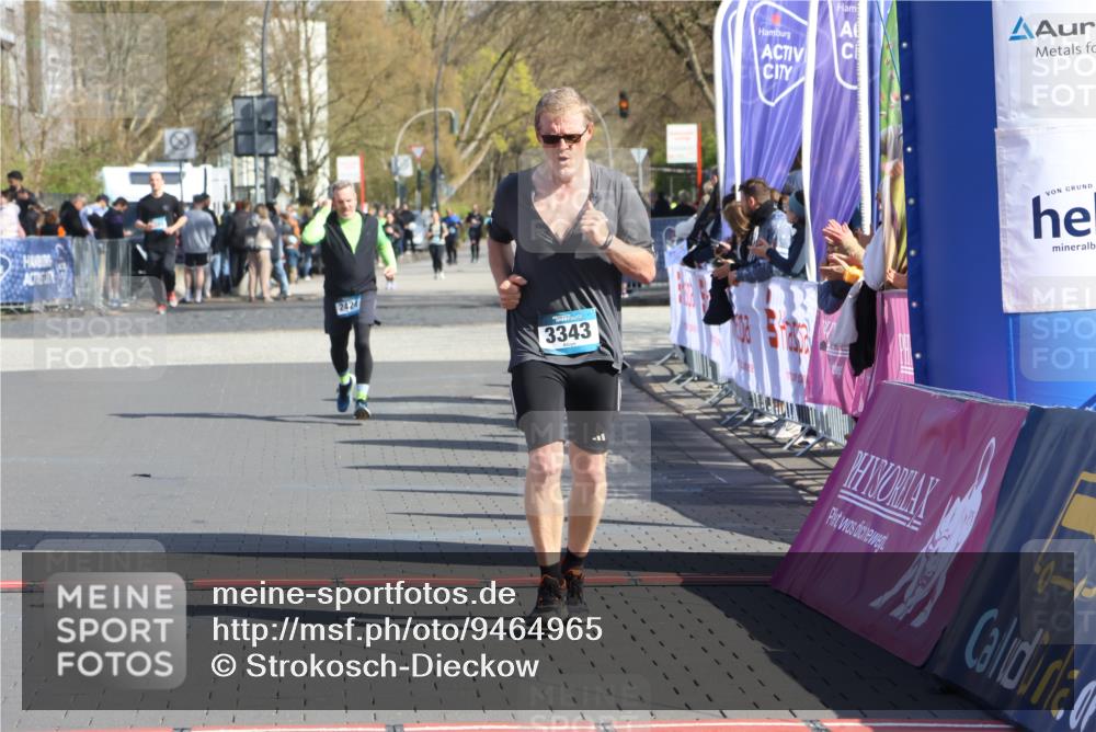 12.04.2026 - 45. Internationalen Wilhelmsburger Insellauf Strokosch-Dieckow http://msf.ph/oto/9464965 12.04.2026 11:14:53 Ziel 3343, 2452, 3018 meine-sportfotos.de