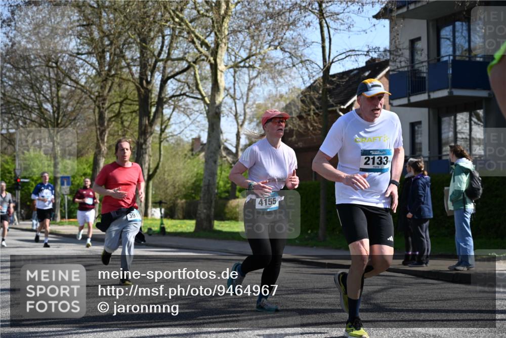 12.04.2026 - 45. Internationalen Wilhelmsburger Insellauf J. Mangold http://msf.ph/oto/9464967 12.04.2026 10:56:29 Ziel 2055, 5512, 2220, 4158, 2133, 2754, 4155, 2795, 3917, 5319, 5352, 2915, 3224, 4654, 3059, 3187, 4448, 2912, 2913, 4927, 2791, 2067, 4321, 2744, 5508, 4388, 2579, 2458, 5845, 5844 meine-sportfotos.de